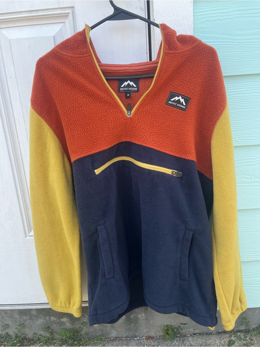 Massive Outdoor Colorblock Fleece Pullover - Rust, Navy & Mustard